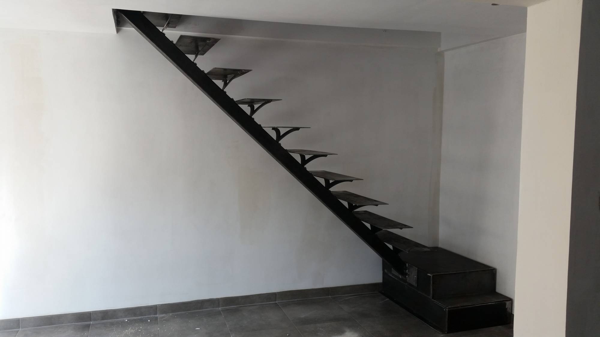 Fabrication de rampe d'escalier en fer forgé sur mesure Clermont-Ferrand Puy-de-Dôme