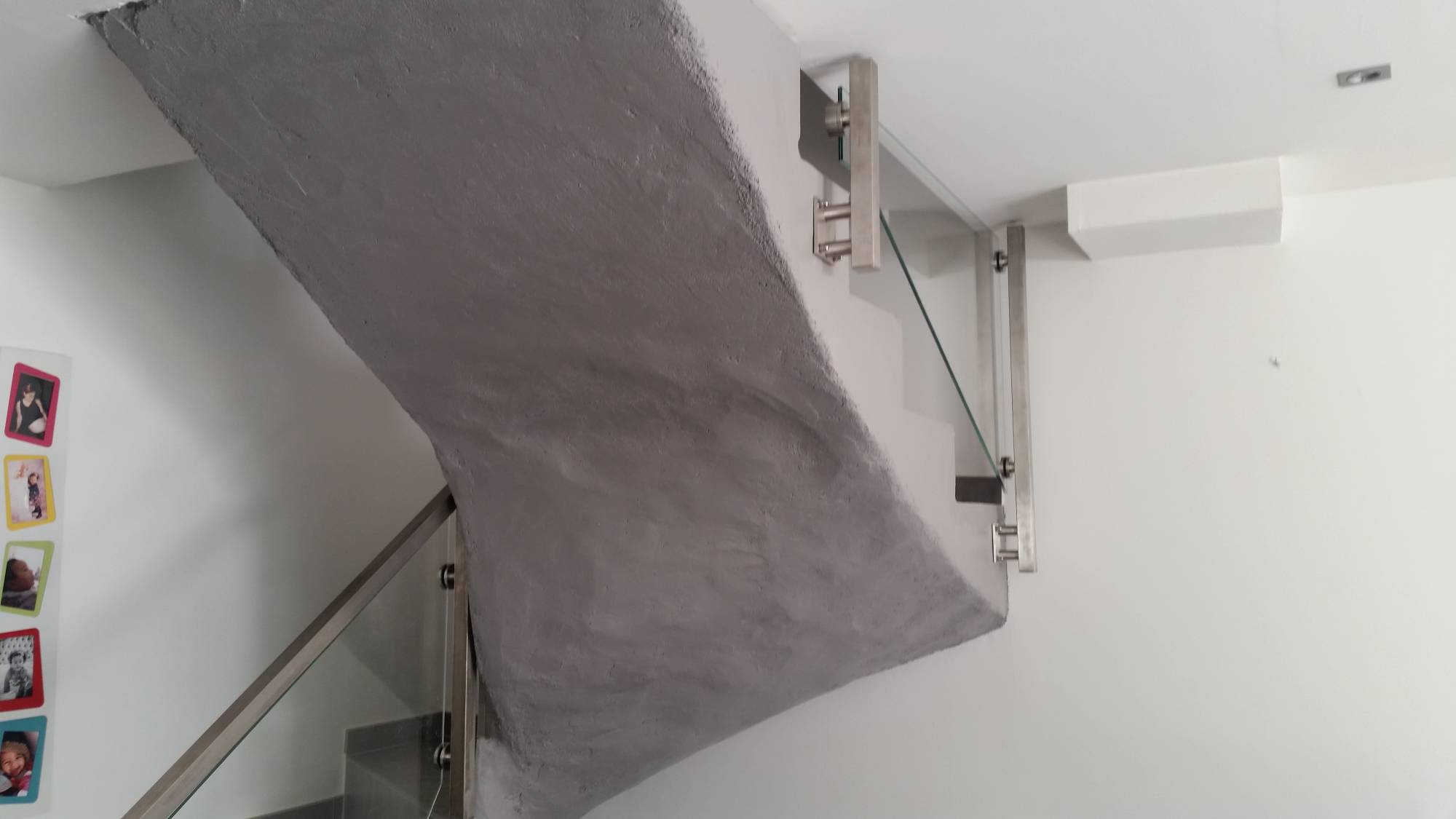 garde-corps inox et verre design posé dans la région d'Avignon