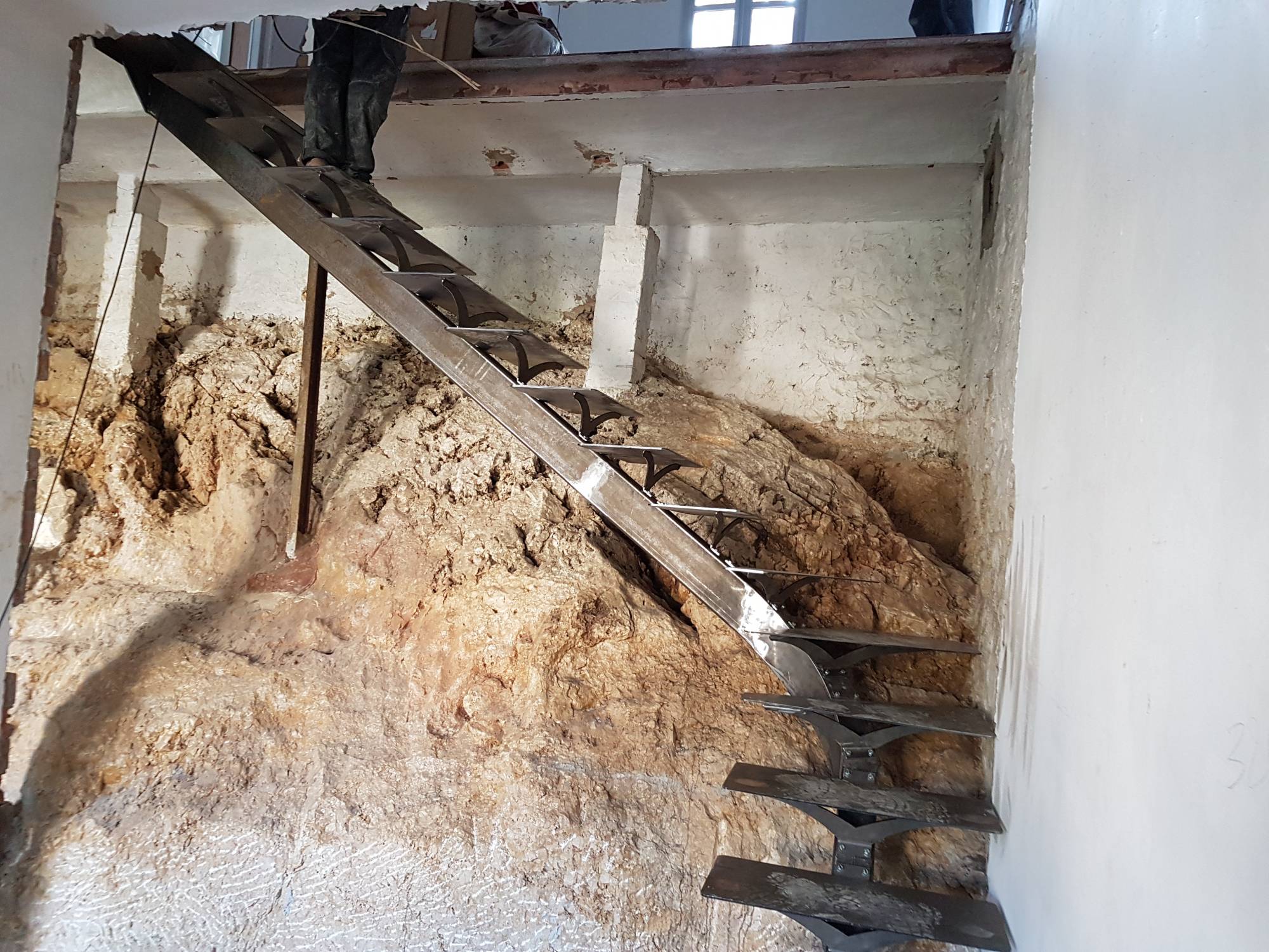 Escalier limon central acier quart tournant marseille