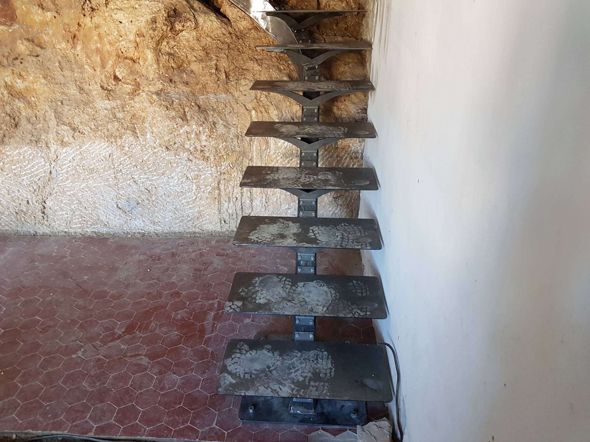 Escalier limon central acier quart tournant marseille