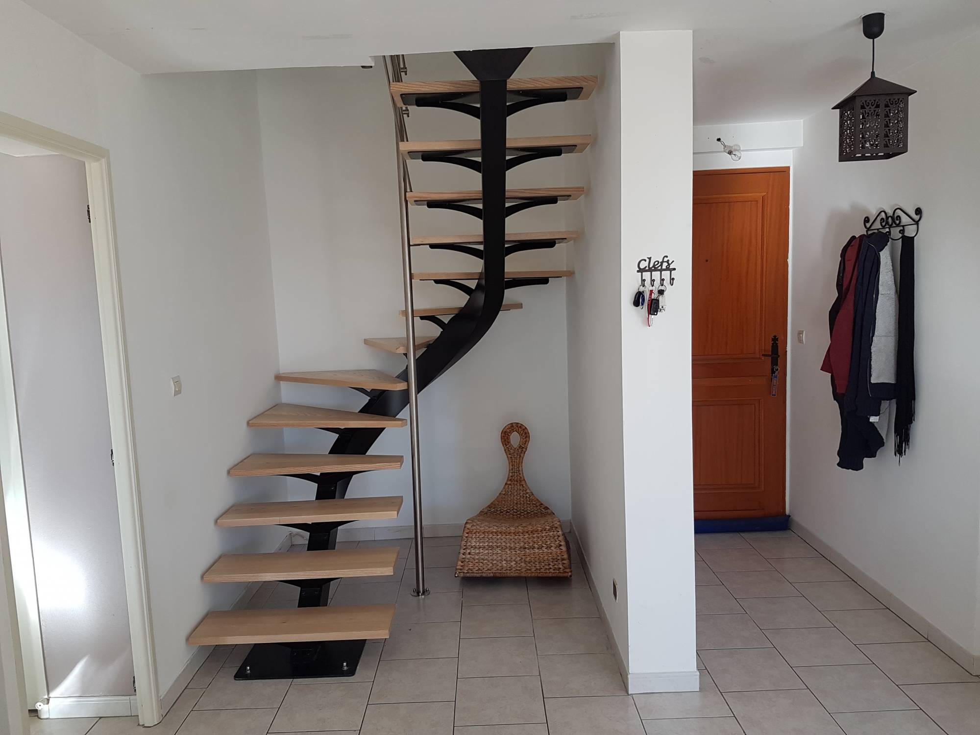 Escalier métallique demi-tour débillardé à Moulins sur allier Auvergne