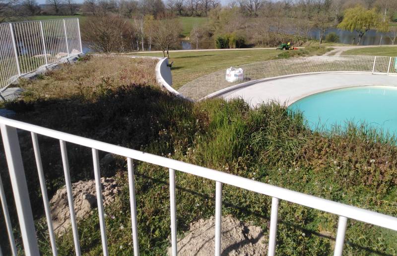 Rambarde de sécurité autour de piscine en Auvergne