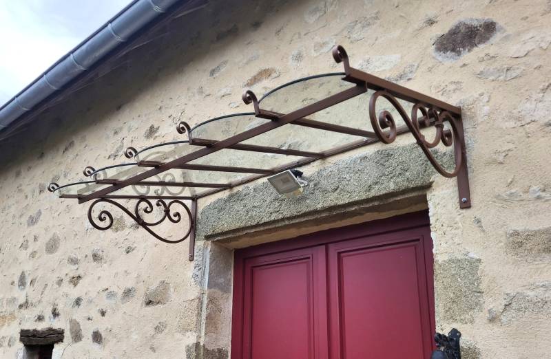 Marquise vitrée sur mesure à Boenat
