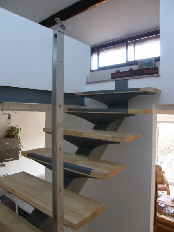 Escalier moderne acier 0et bois garde-corps inox Allier 03