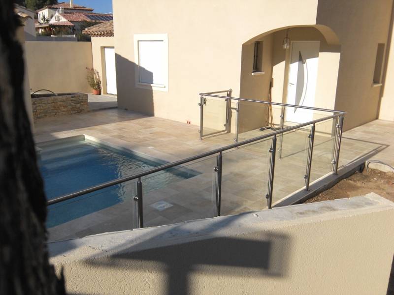 garde corps inox et verre sur terrasse martigues bouches du rhone