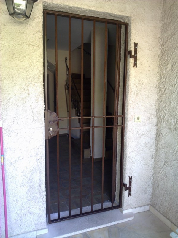 Grilles Ouvrantes de défense ou décorative