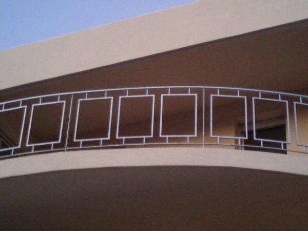 vente en ligne de fer carré acier sur mesure pour fabrication de garde-corps