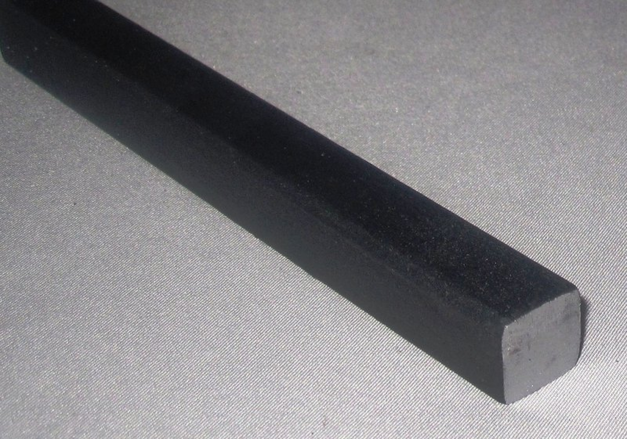 Carré plein acier sur mesure à moulins et vichy