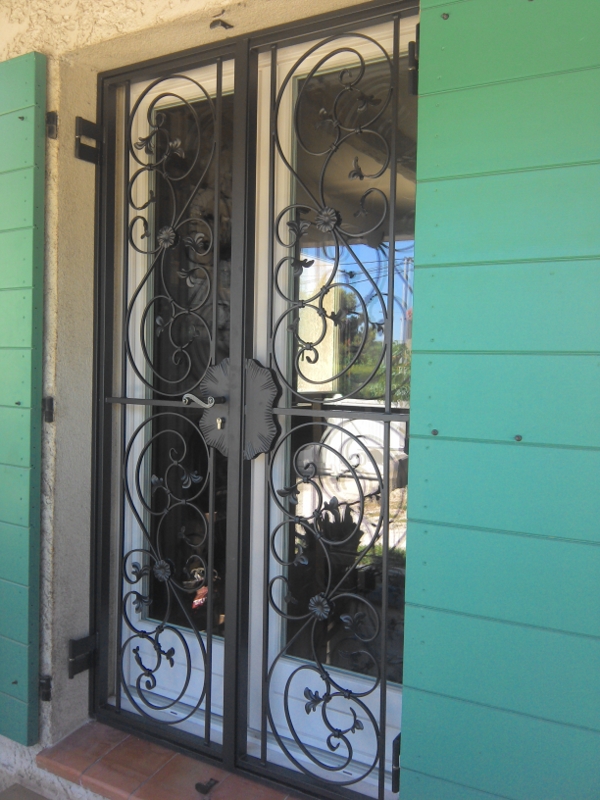 Notre zone d'activité pour ce service Ferronnier pour fabrication de grille ouvrante sur mesure